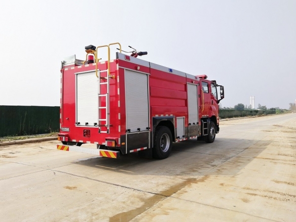国六JDF5172GXFPM60-Q6型泡沫消防车